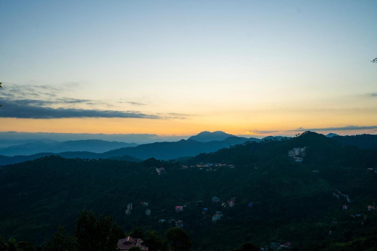 Stayvista At Springfield With Bonfire Kasauli Zewnętrze zdjęcie