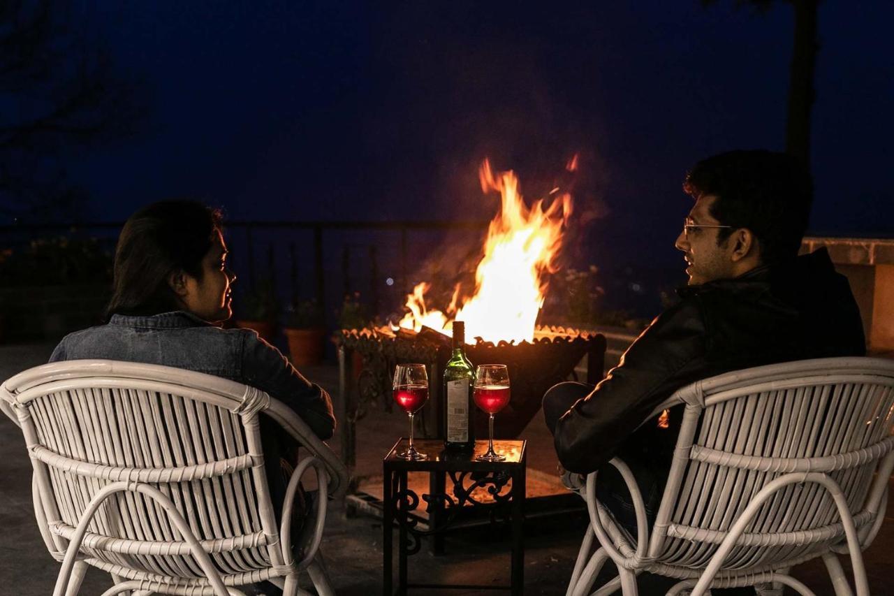 Stayvista At Springfield With Bonfire Kasauli Zewnętrze zdjęcie